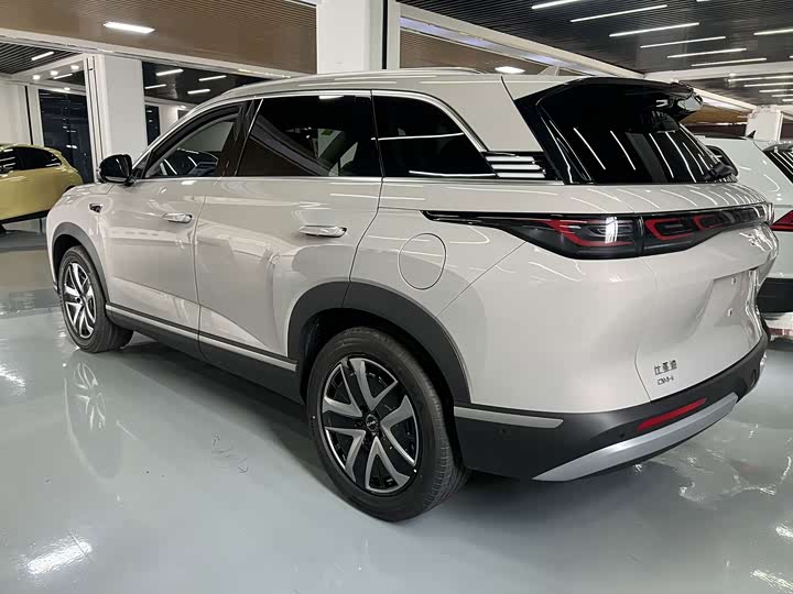 BYD Sea Lion 07 DM-i Hybrid, 2026 — фото 6 из 9