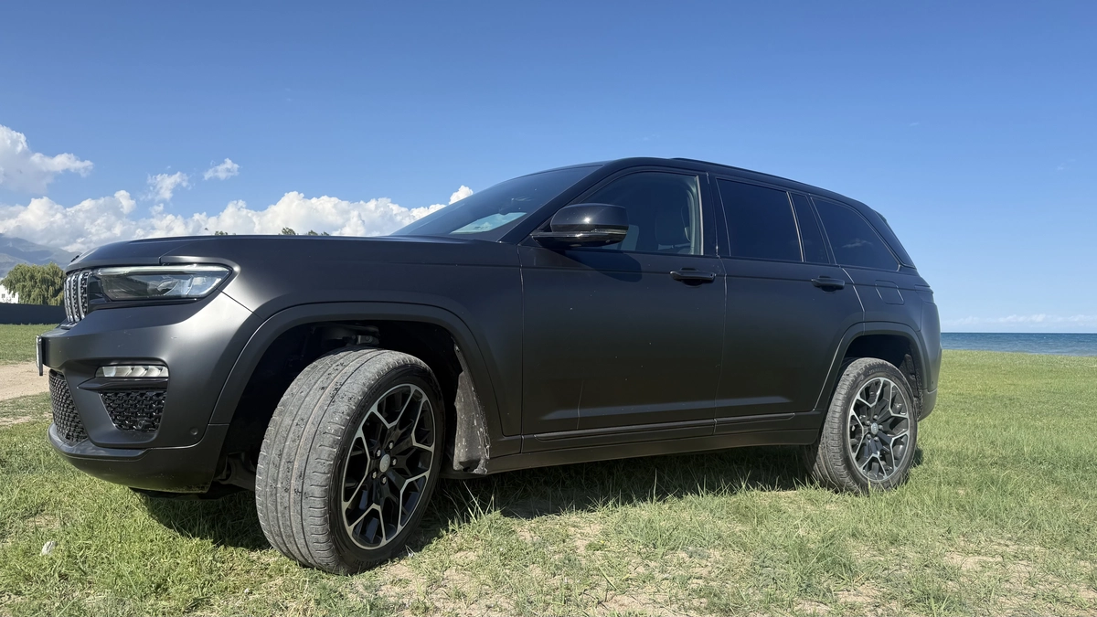 Jeep Grand Cherokee, 2022 — фото 2 из 6