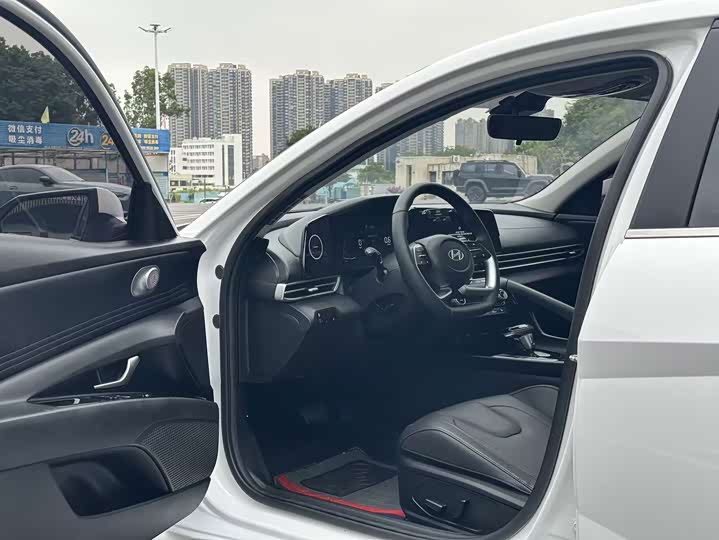 Hyundai Elantra N line, 2023 — фото 4 из 9