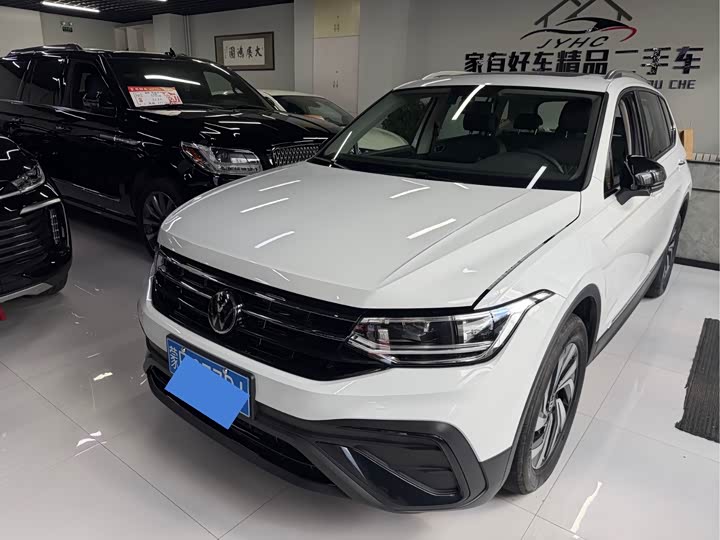 Volkswagen Tiguan L Pro, 2025 — купить в Санкт-Петербурге под ключ