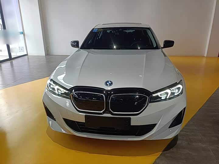 BMW i3, 2023 — фото 3 из 9