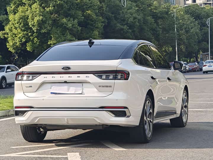 Ford Mondeo, 2022 — фото 7 из 9