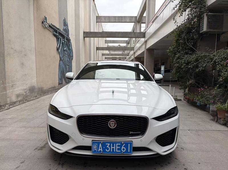 Jaguar XE L, 2022 — фото 2 из 11
