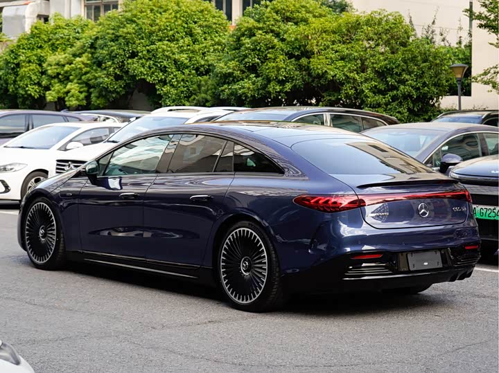 Mercedes-Benz EQS AMG, 2025 — фото 5 из 9