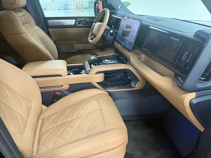 BYD FangChengBao Leopard 5, 2026 — фото 8 из 9