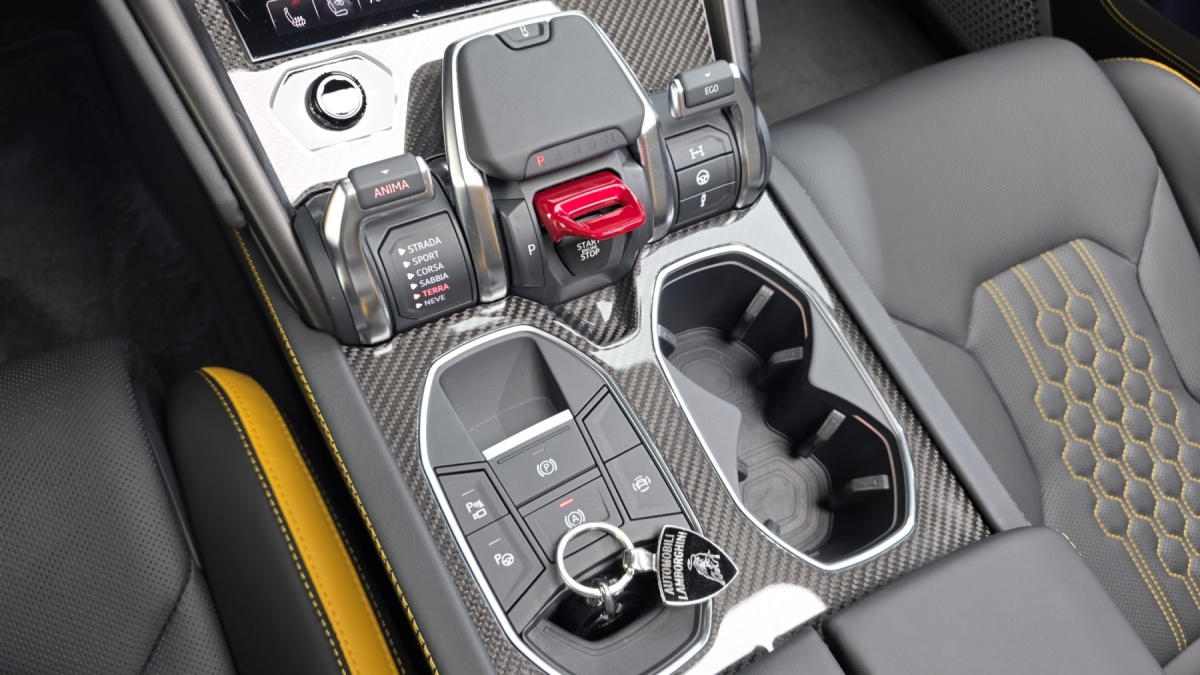 Lamborghini Urus, 2023 — фото 9 из 12