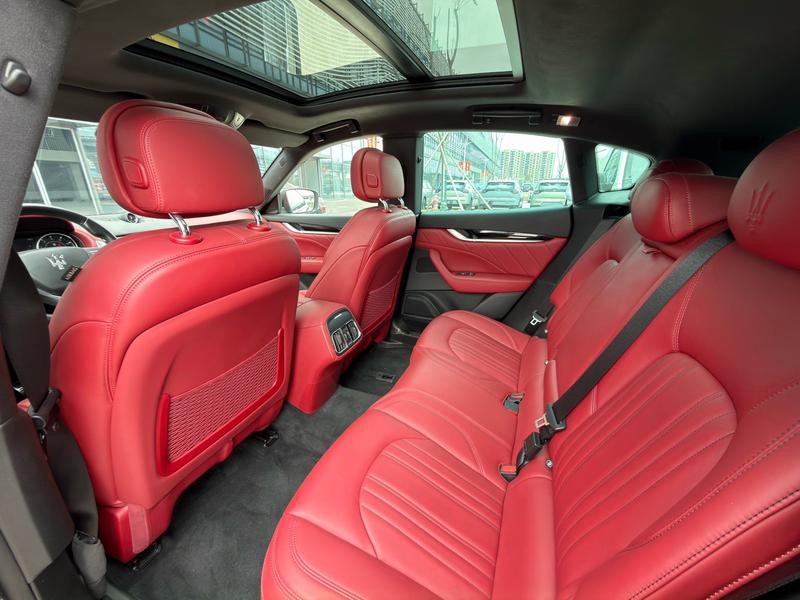 Maserati Levante, 2021 — фото 11 из 12