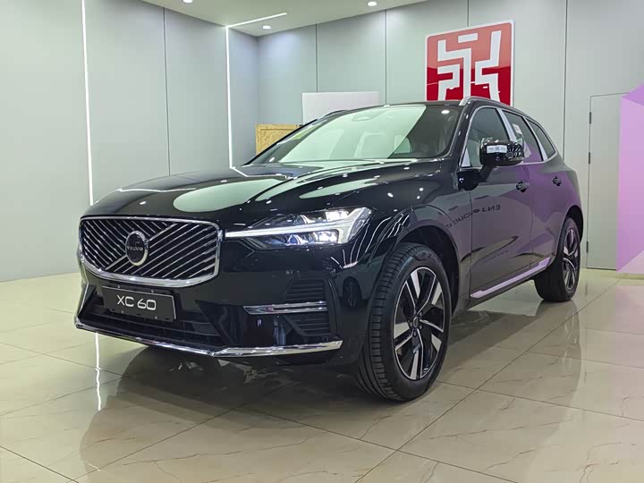 Volvo XC60, 2025 — купить в Курске под ключ
