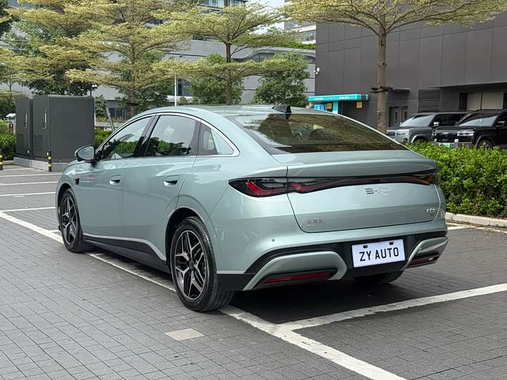 BYD Seal 06 Hybrid/EV, 2025 — фото 4 из 9