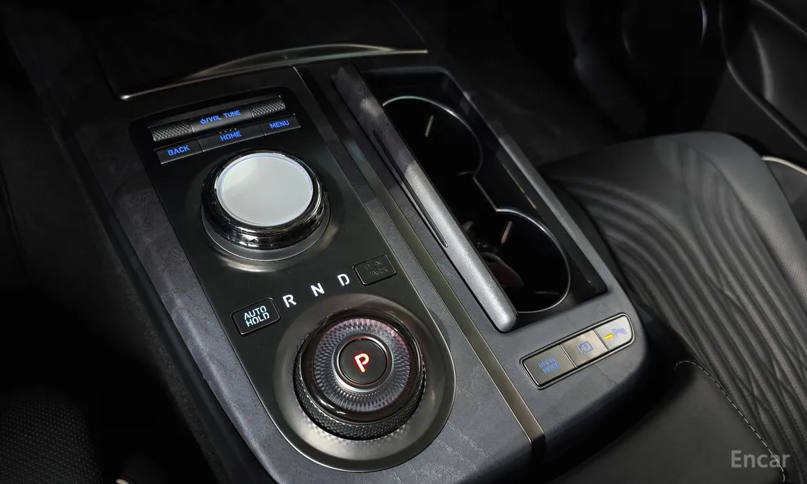 Genesis G80, 2023 — фото 9 из 12