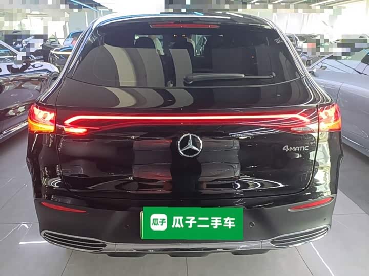 Mercedes-Benz EQE SUV, 2024 — фото 6 из 9