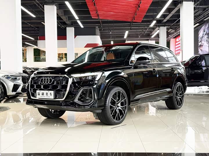 Audi Q7, 2024 — купить в Казани под ключ