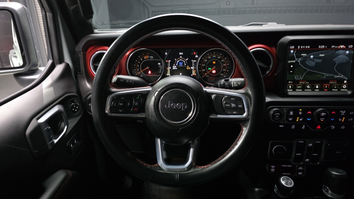 Jeep Wrangler, 2023 — фото 12 из 12