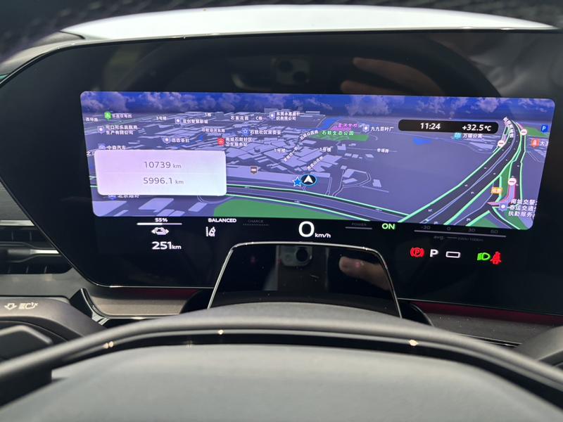 Audi Q6L e-tron Sportback, 2025 — фото 9 из 12