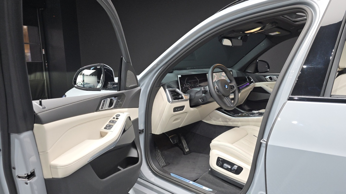 BMW X5, 2025 — фото 9 из 12