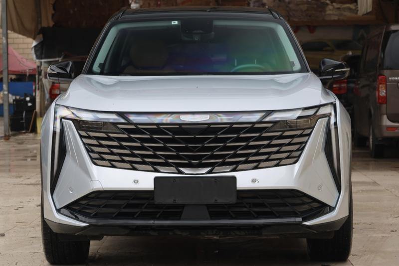 Geely Atlas L, 2022 — фото 2 из 12