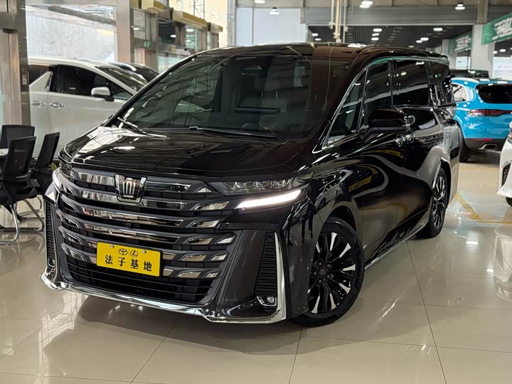 Toyota Vellfire, 2024 — купить в Перми под ключ