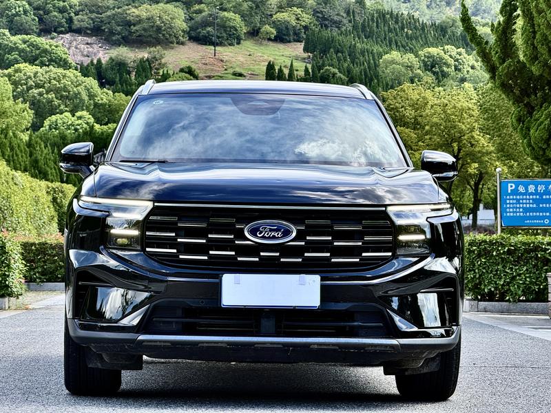 Ford Edge, 2023 — фото 2 из 12