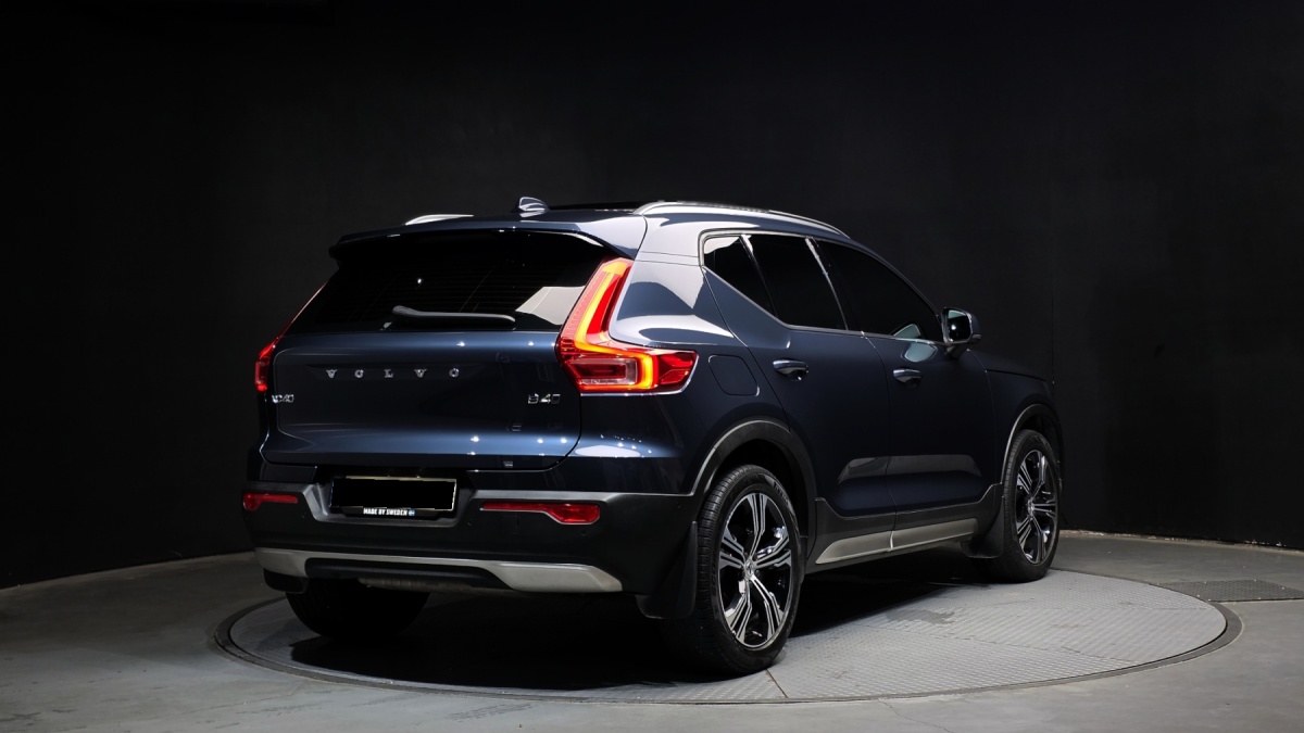 Volvo XC40, 2021 — фото 2 из 12