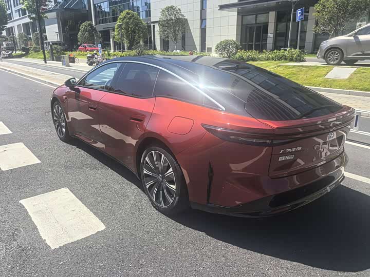 Toyota bZ7, 2025 — фото 5 из 9
