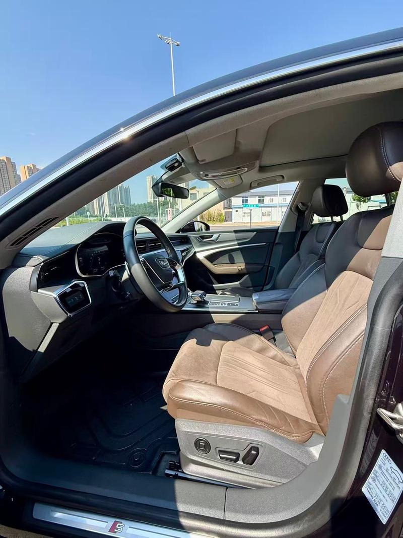 Audi A7L, 2023 — фото 8 из 9