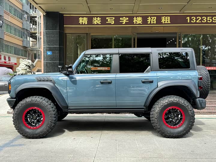 Ford Bronco, 2025 — фото 4 из 5