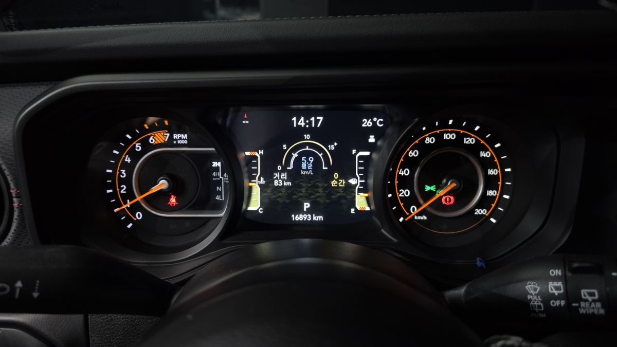 Jeep Wrangler, 2025 — фото 7 из 12
