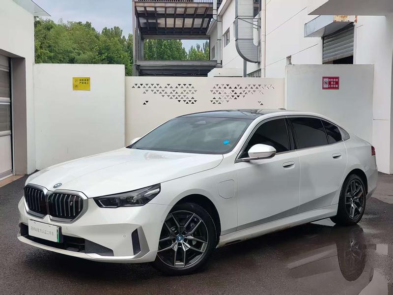 BMW i5, 2024 — купить в Липецке под ключ