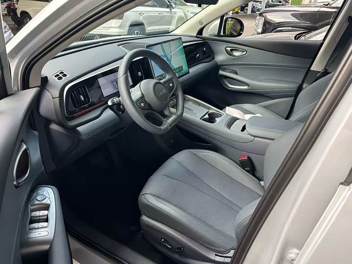 BYD Sea Lion 05 DM-i Hybrid, 2026 — фото 2 из 9