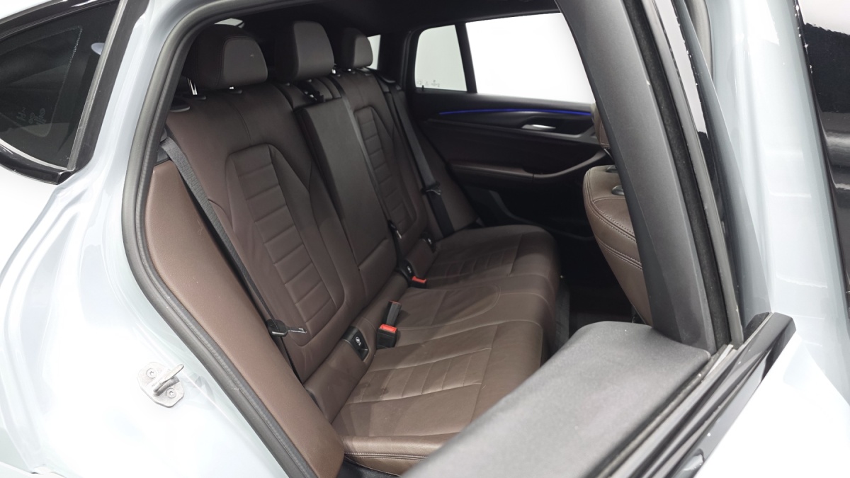 BMW X4, 2022 — фото 10 из 12