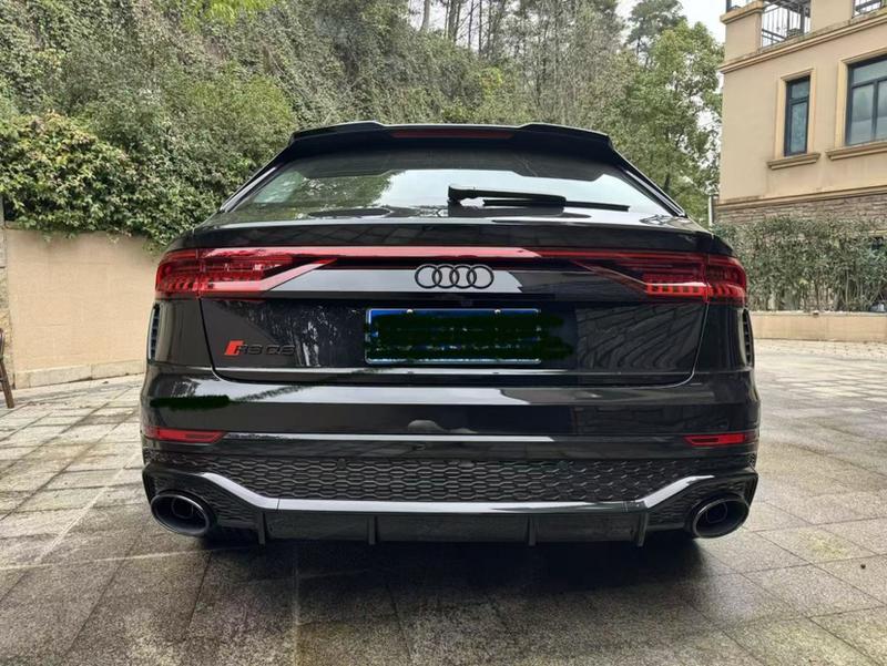 Audi RS Q8, 2025 — фото 5 из 10