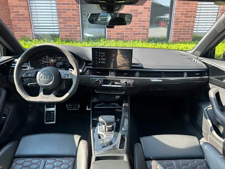Audi RS 4, 2023 — фото 5 из 9