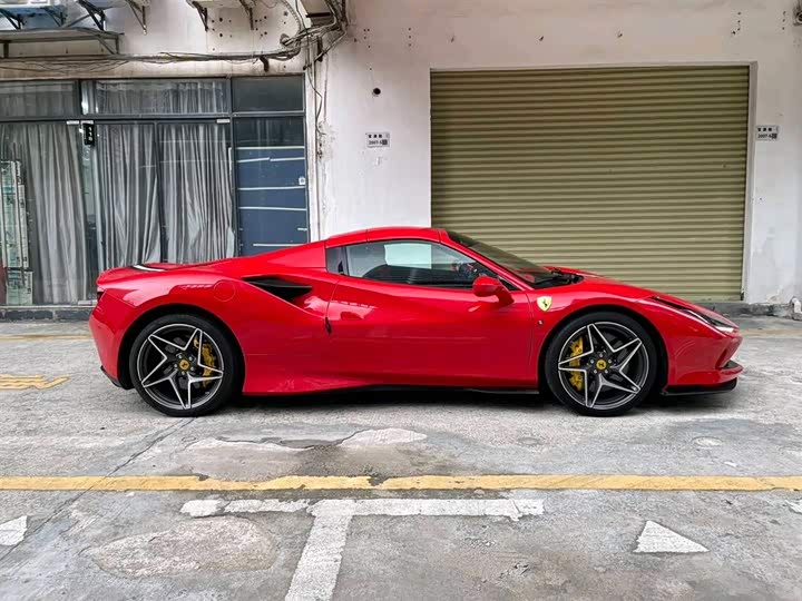 Ferrari F8, 2022 — фото 7 из 9