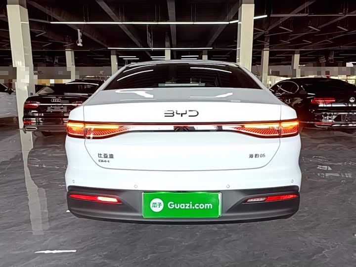 BYD Seal 05 DM-i Hybrid, 2026 — фото 6 из 9