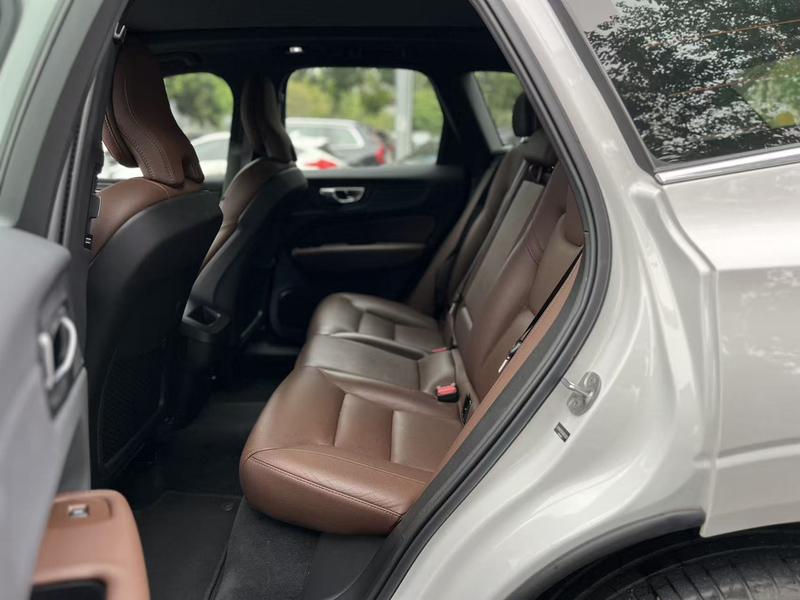 Volvo XC60, 2024 — фото 9 из 10