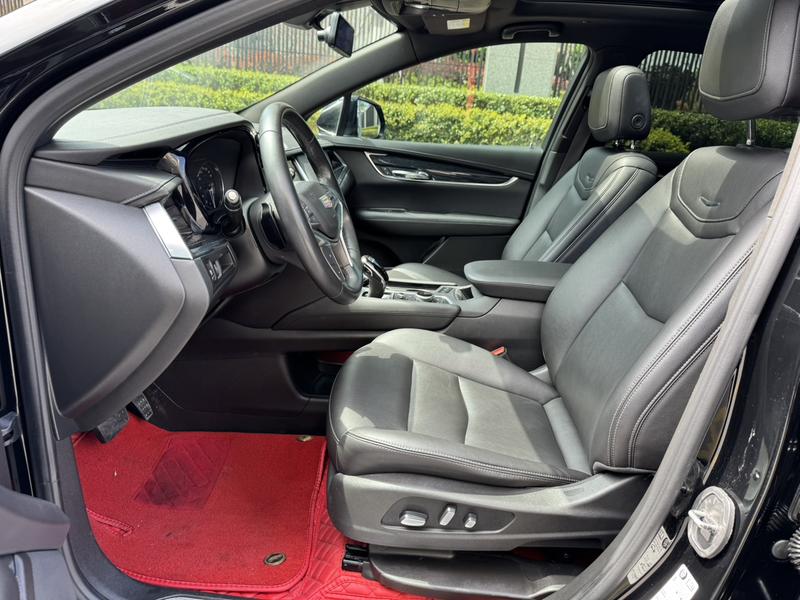 Cadillac XT5, 2022 — фото 9 из 11