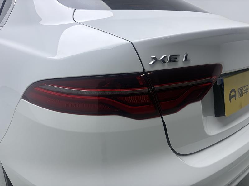 Jaguar XE L, 2023 — фото 10 из 12