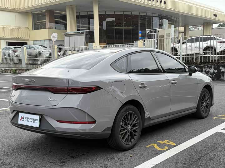 BYD Qin Plus, 2026 — фото 4 из 9