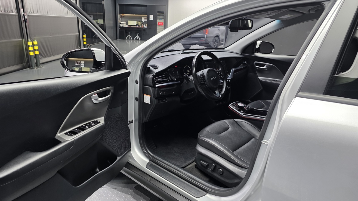Kia Niro, 2022 — фото 9 из 12