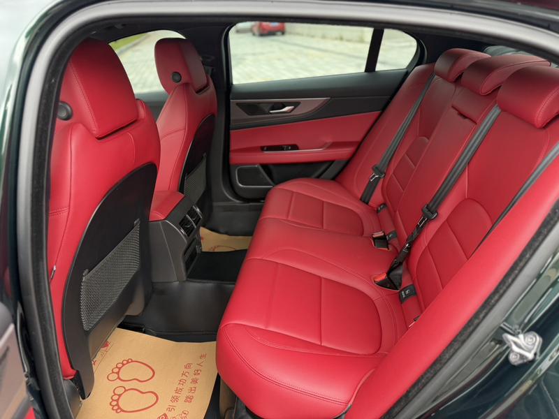 Jaguar XE L, 2022 — фото 12 из 12