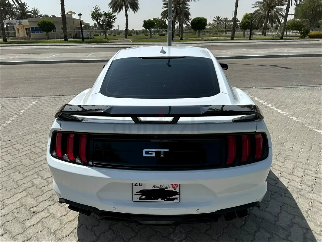 Ford Mustang, 2023 — фото 2 из 9