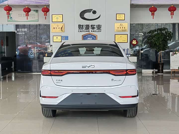 BYD Qin Plus, 2026 — фото 5 из 9