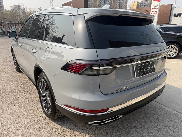 Lincoln Aviator, 2025 — фото 4 из 9