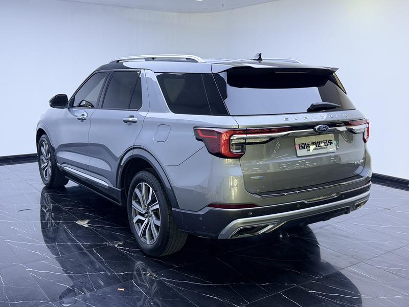 Ford Explorer, 2022 — фото 4 из 12