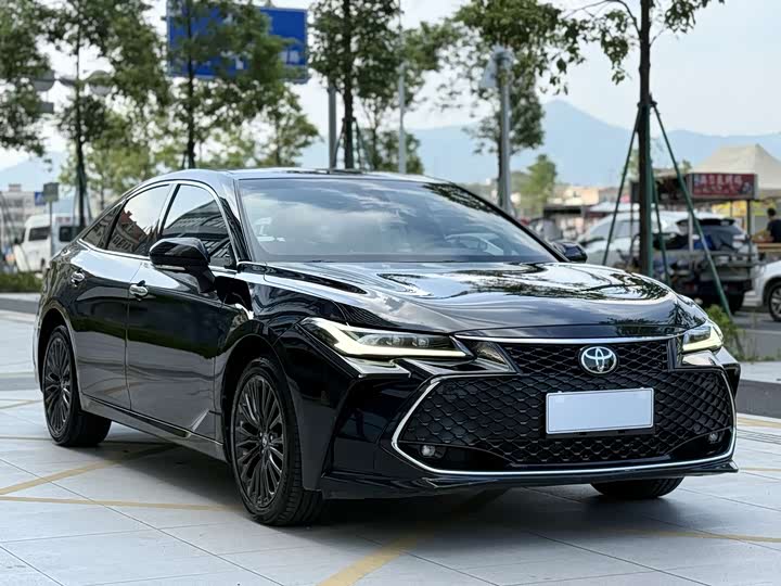 Toyota Avalon, 2022 — купить в Калуге под ключ
