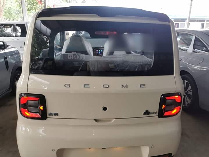 Geely Galaxy Panda Mini, 2026 — фото 6 из 9