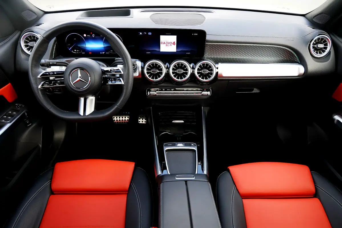 Mercedes-Benz GLB-Class, 2025 — фото 10 из 10