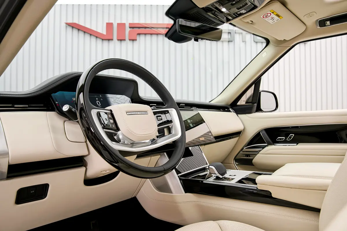 Land Rover Range Rover, 2024 — фото 9 из 10