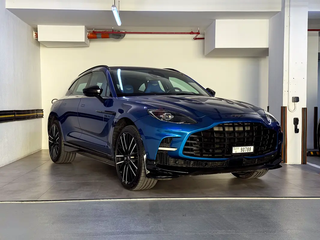 Aston Martin DBX, 2023