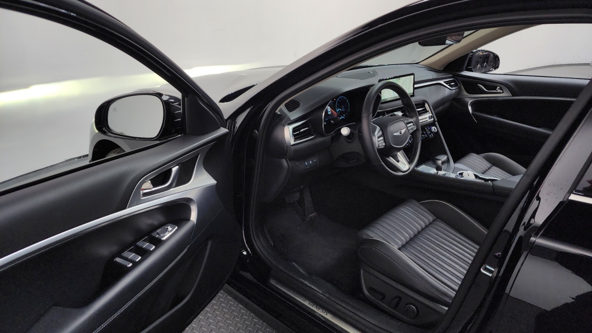 Genesis G70, 2025 — фото 9 из 12